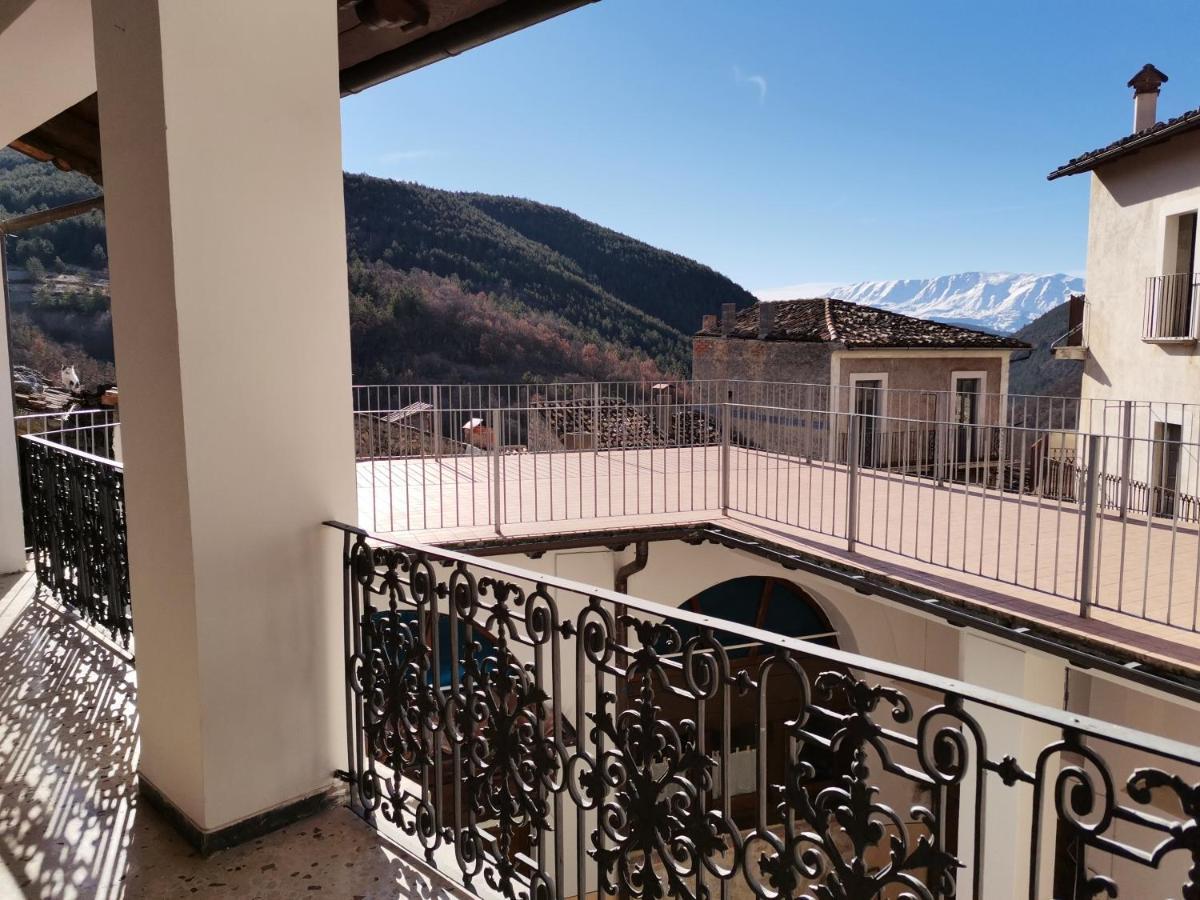 Piazzetta Del Forno Grazioso Bilocale Ad Асерджи Екстериор снимка